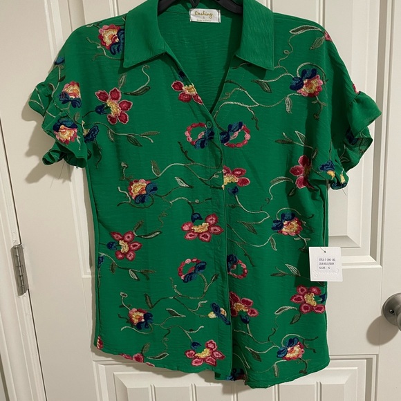 Dashing Tops - Dahlia Green Floral Embroidered Short Sleeve Blouse